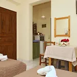 O Ampelonas Tou Kyr Giorgou Skopelos stad