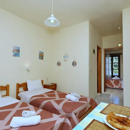 O Ampelonas Tou Kyr Giorgou Apartment Skopelos