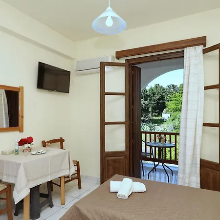 O Ampelonas Tou Kyr Giorgou Апартаменты *