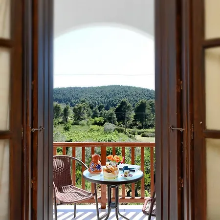 O Ampelonas Tou Kyr Giorgou *