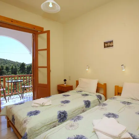 O Ampelonas Tou Kyr Giorgou Апартаменты