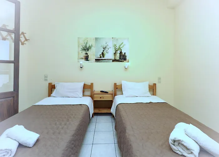 O Ampelonas Tou Kyr Giorgou * スコペロス