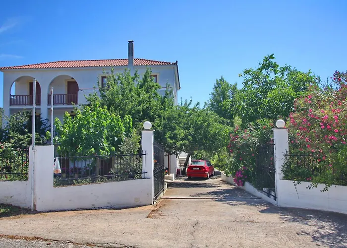 O Ampelonas Tou Kyr Giorgou *