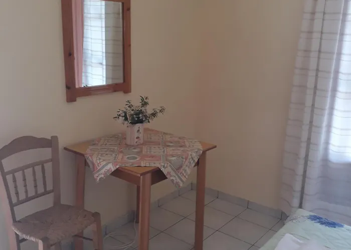 アパート O Ampelonas Tou Kyr Giorgou *